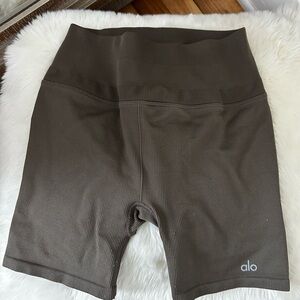 ALO Yoga Women's Ribbed Brown Bike Shorts